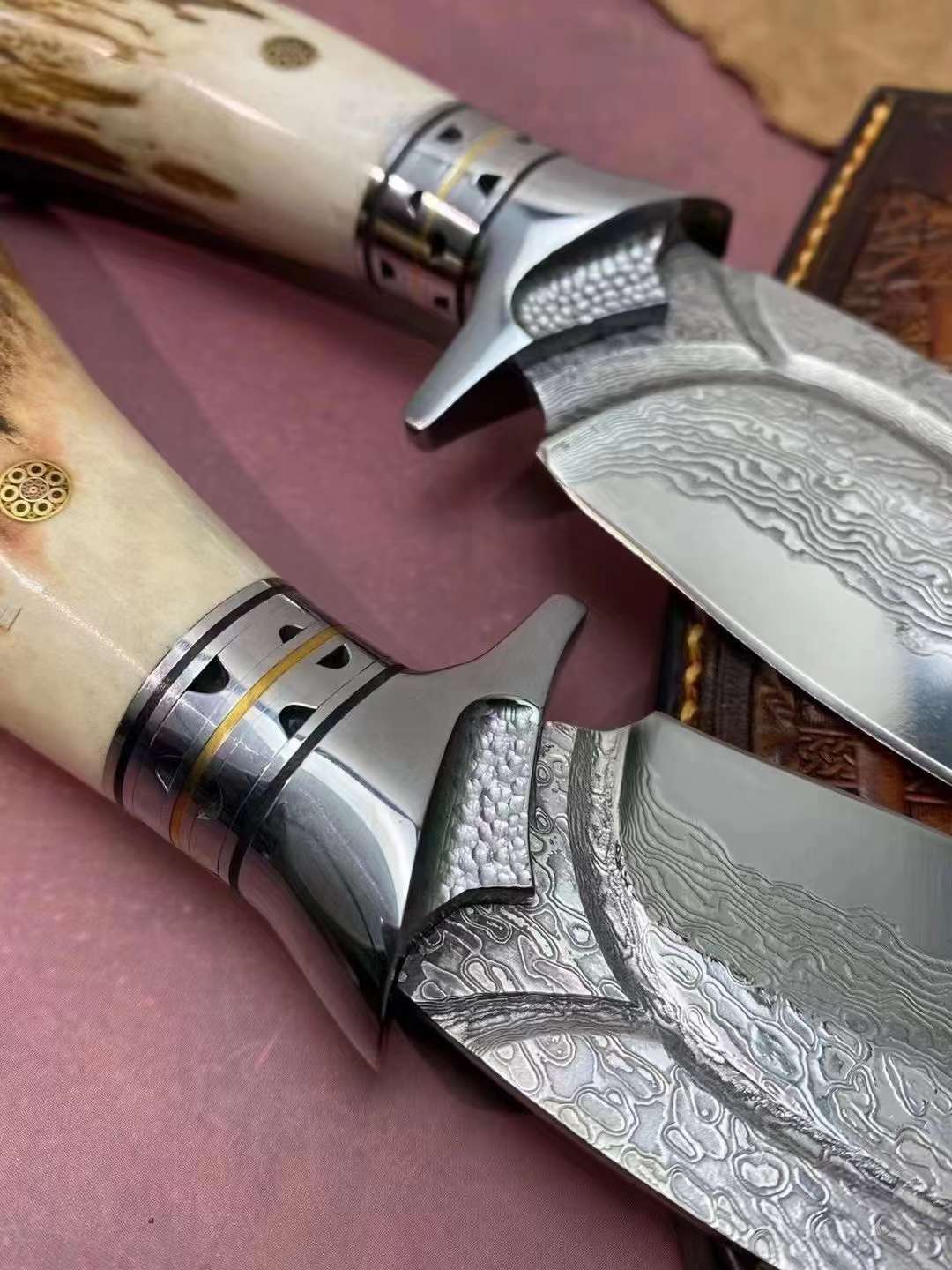 Lucky Deer Damascus Steel Antler Handle Fixed Blade Knife