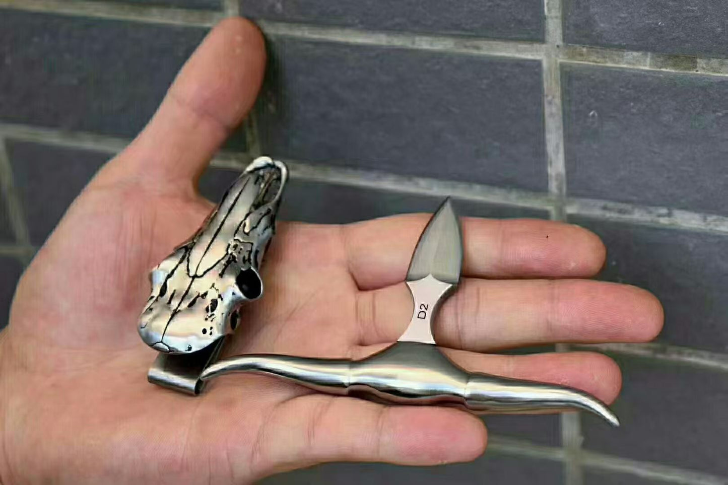Bull Skull D2 / Damascus Blade Pendant Push Knife