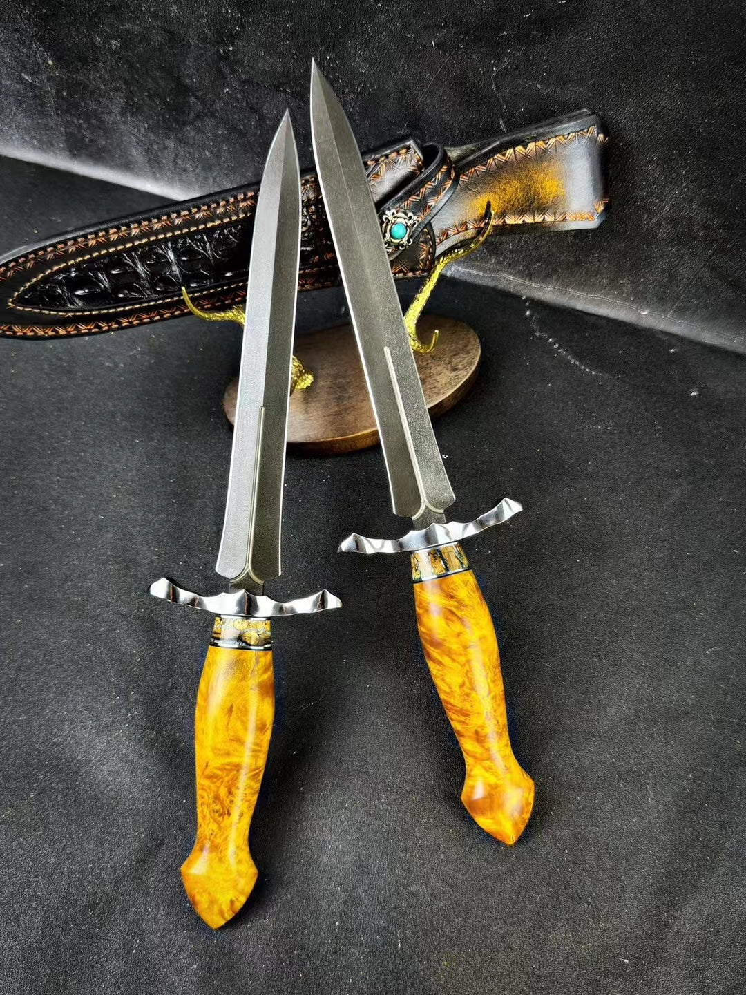 Emperor Wooz Steel Dagger Double Blade Knife