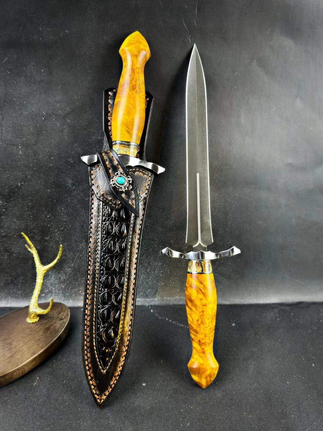 Emperor Wooz Steel Dagger Double Blade Knife