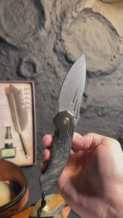 Cured Wood Handle Damascus Blade Outdoor Folding Knife